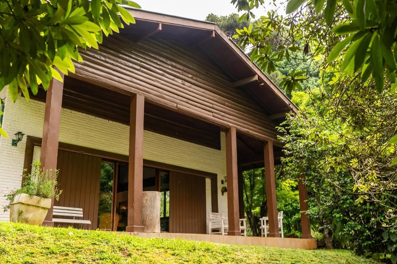 Incrivel Casa Com Cachoeira Em Meio A Natureza Campos do Jordão